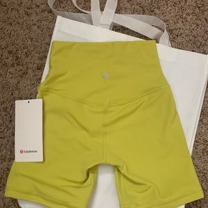 Yellow Serpentine size 2. Align HR Short 6”